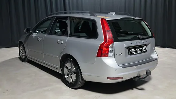 Volvo V50 2011 photo 4