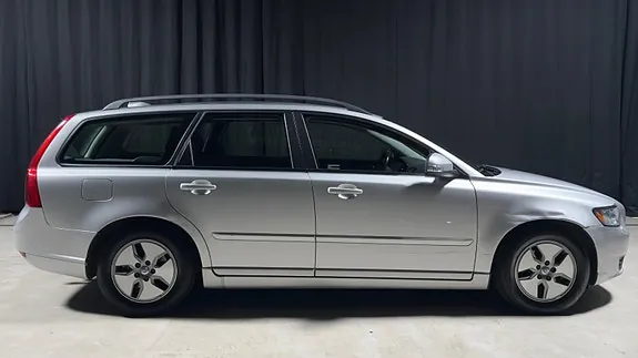 Volvo V50 2011 photo 5