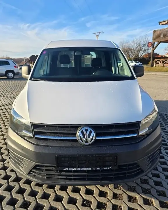 Volkswagen Caddy 2021 photo 2