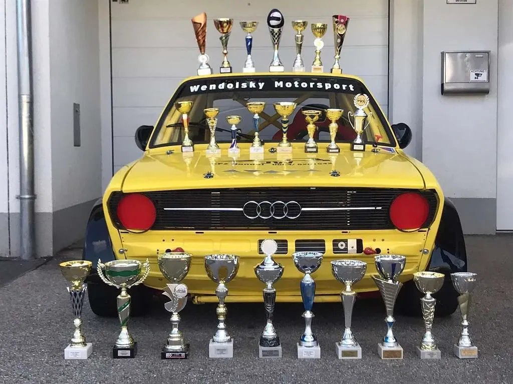 Audi 50 1974 photo 2