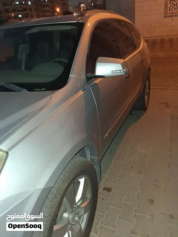 Chevrolet Traverse 2010 photo 4