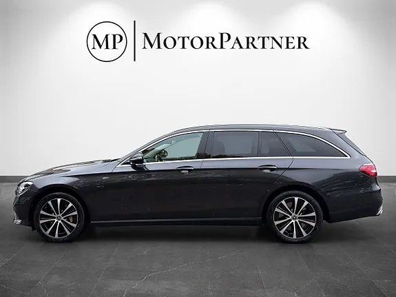Mercedes-Benz E300 2021 photo 5