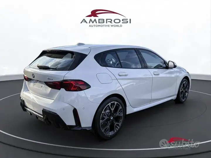 BMW 118 2026 photo 3