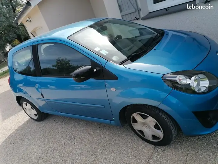 Renault Twingo 2011 photo 3