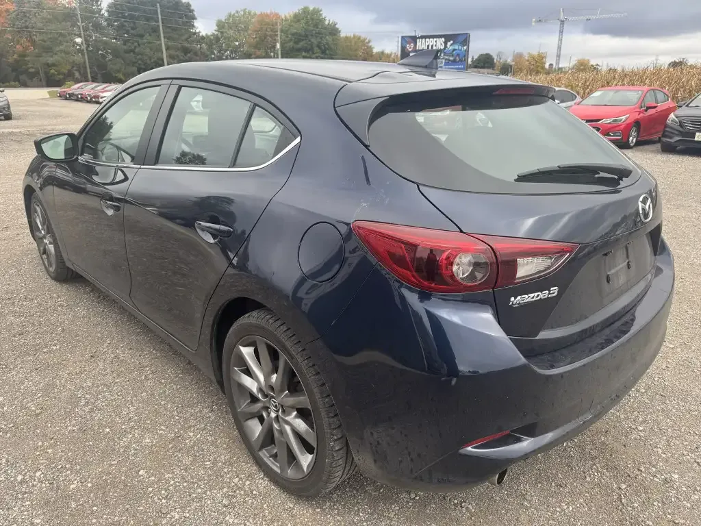 Mazda Mazda3 2018 photo 5