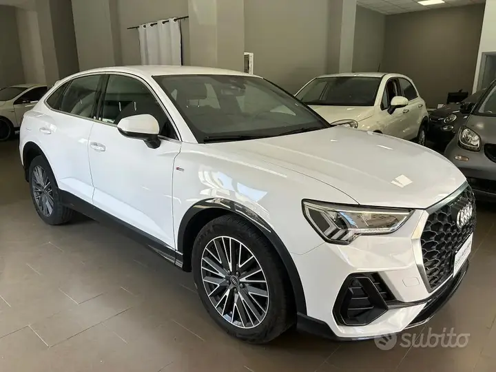 Audi Q3 2023 photo 5