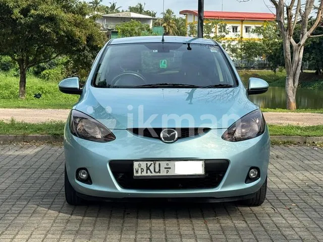 Mazda Demio 2010 photo 2