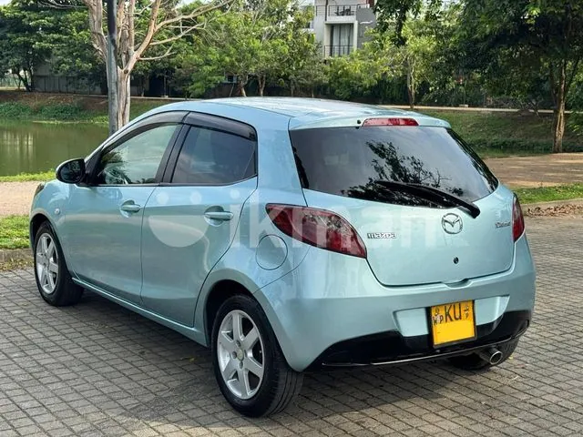 Mazda Demio 2010 photo 4