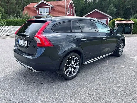 Volvo V60 Cross Country 2017 photo 4