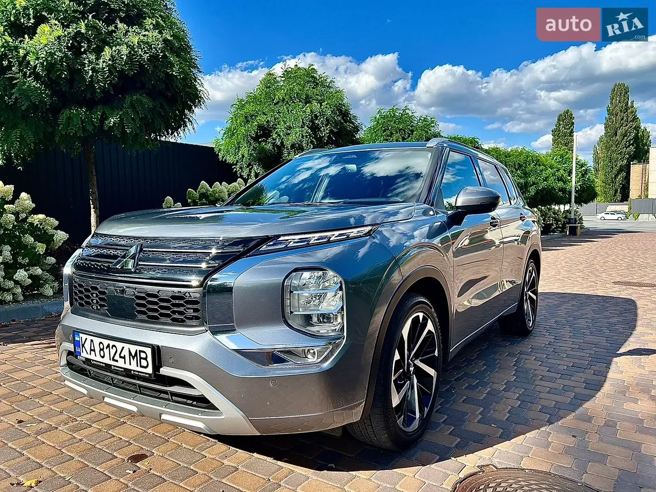 Mitsubishi Outlander 2023 photo 4