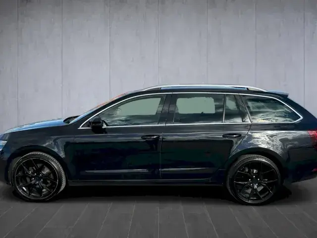 Skoda Octavia 2018 photo 2
