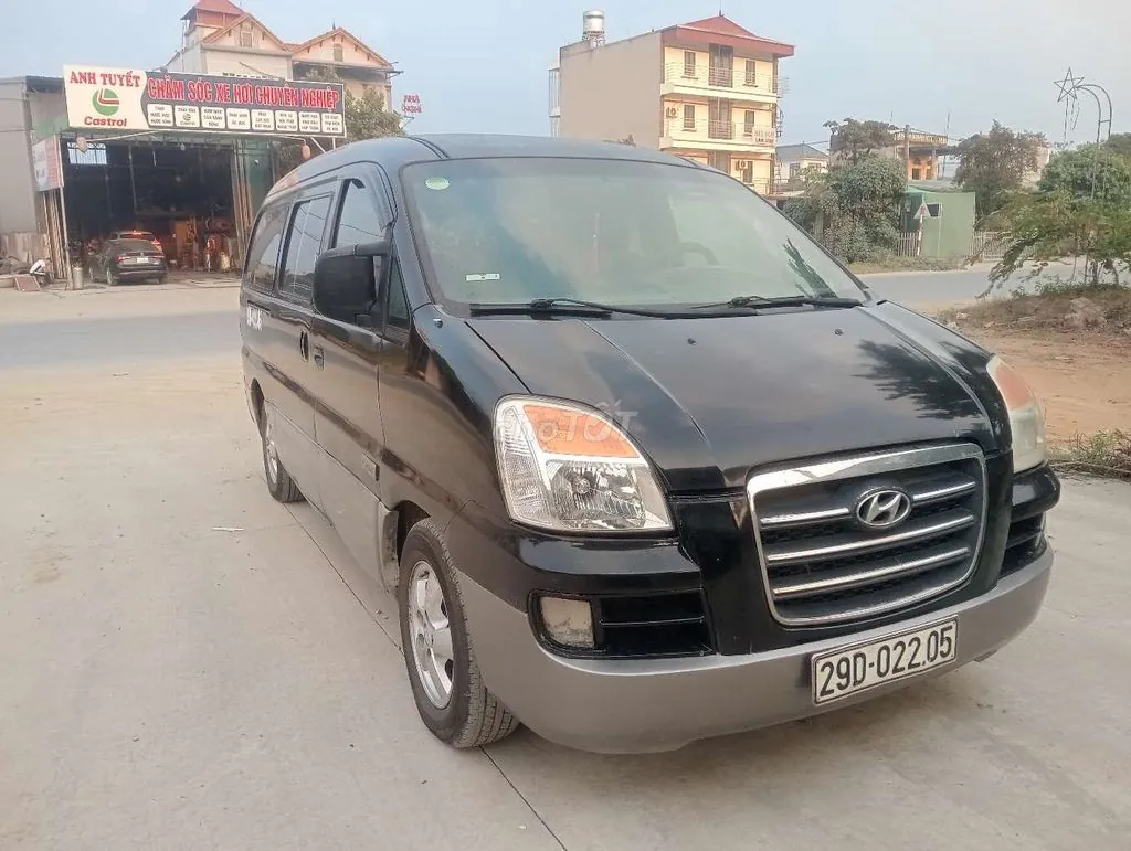 Hyundai Starex 2005 photo 2