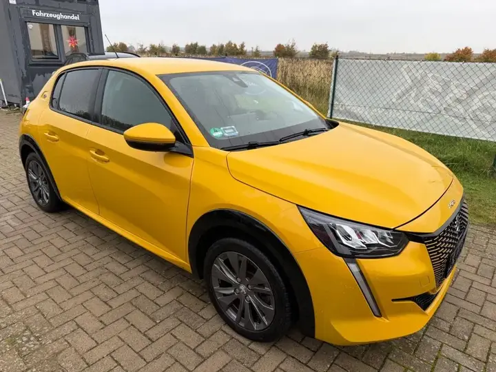 Peugeot 208 (E-)