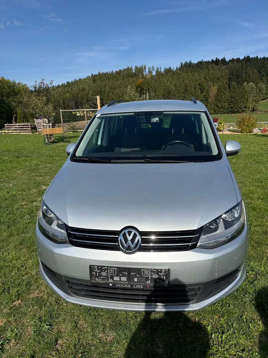 Volkswagen Sharan 2010 photo 2