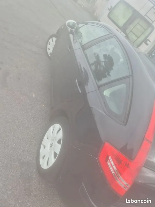 Citroen C4 2007 photo 3