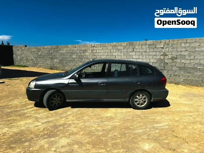 Kia Rio 2004 photo 4
