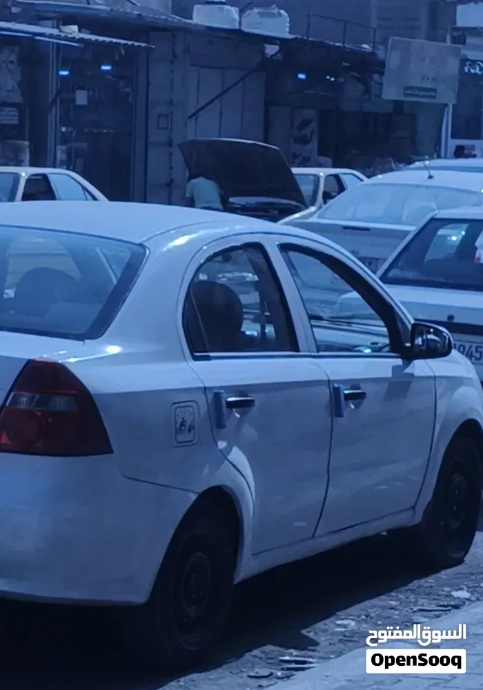 Chevrolet Aveo 2011 photo 3