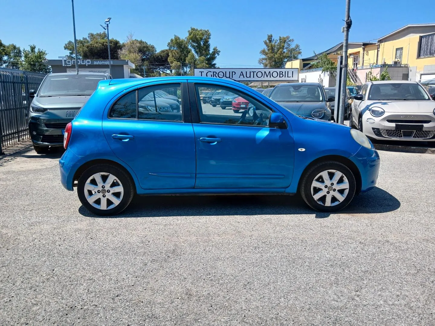 Nissan Micra 2012 photo 4