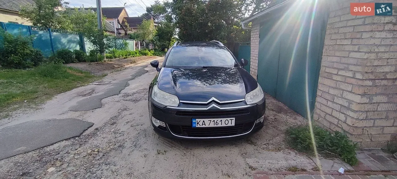Citroen C5 2011 photo 2
