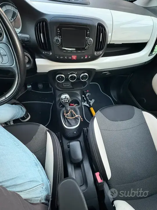 Fiat 500L 2016 photo 5