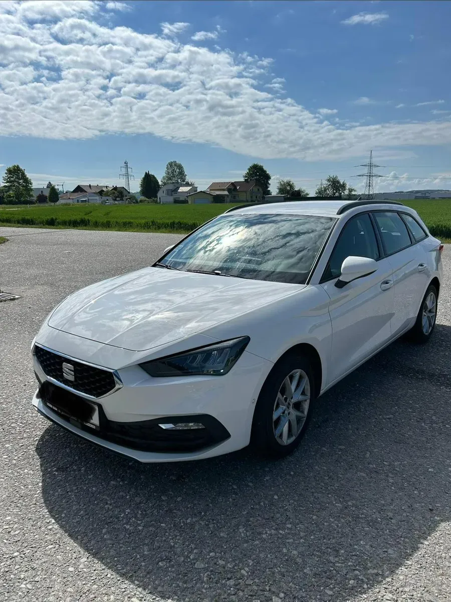 Seat Leon 2022 photo 2