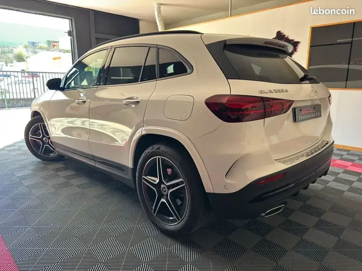 Mercedes-Benz Gla 2023 photo 2