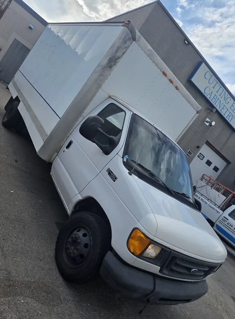 Ford E-450 2005 photo 3