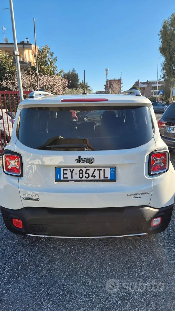 Jeep Renegade 2015 photo 4