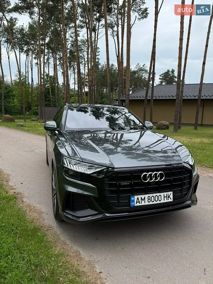 Audi Q8