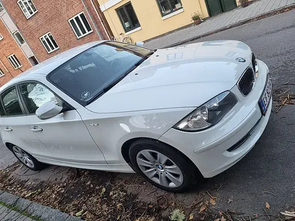 BMW 116I 2010 photo 4
