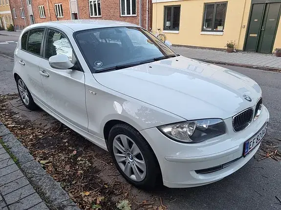 BMW 116I 2010 photo 2