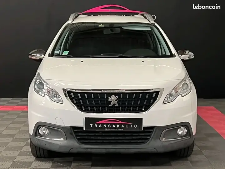 Peugeot 2008 2017 photo 2