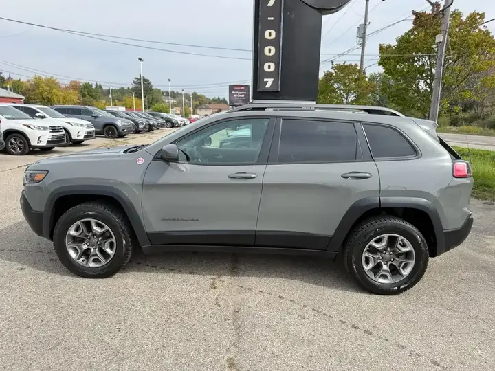 Jeep Cherokee 2019 photo 3