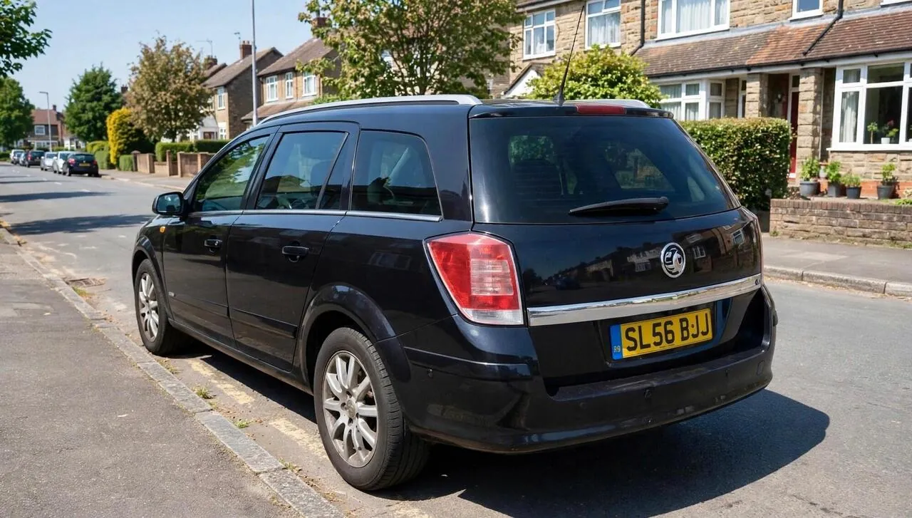 Vauxhall Astra 2006 photo 2