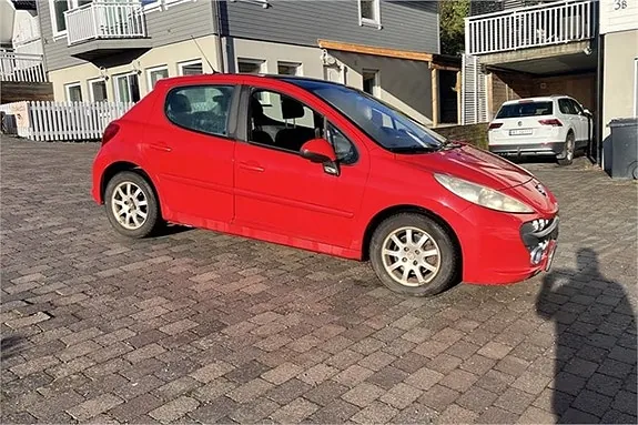 Peugeot 207 2007 photo 3