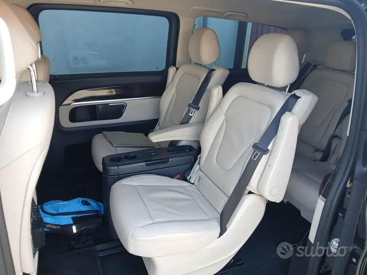 Mercedes-Benz V-Class 2023 photo 3