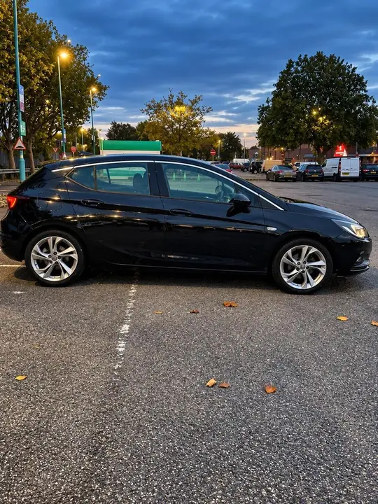 Vauxhall Astra 2018 photo 5