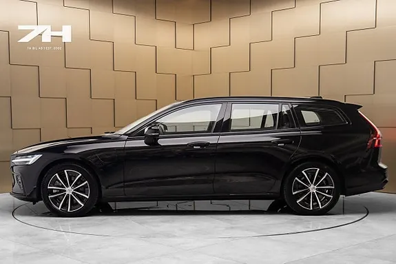Volvo V60 2024 photo 2