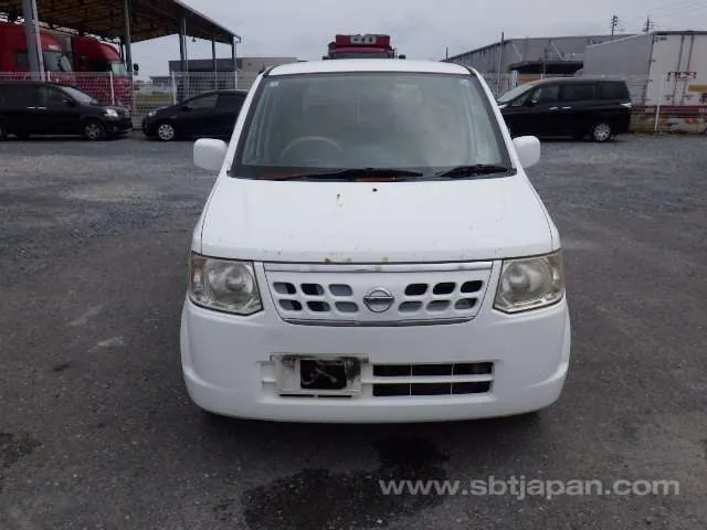 Nissan Otti S 2011 photo 5