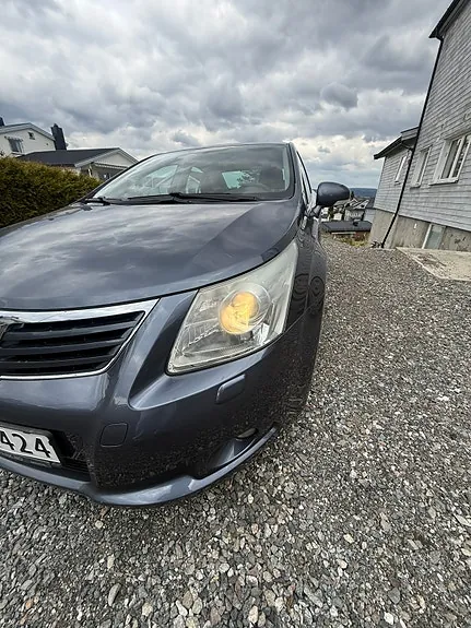 Toyota Avensis 2010 photo 5