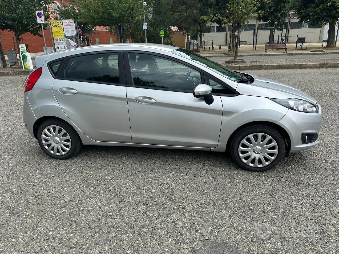 Ford Fiesta 2013 photo 3
