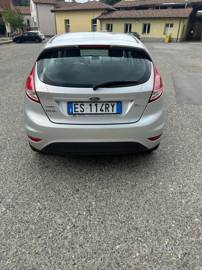 Ford Fiesta 2013 photo 5