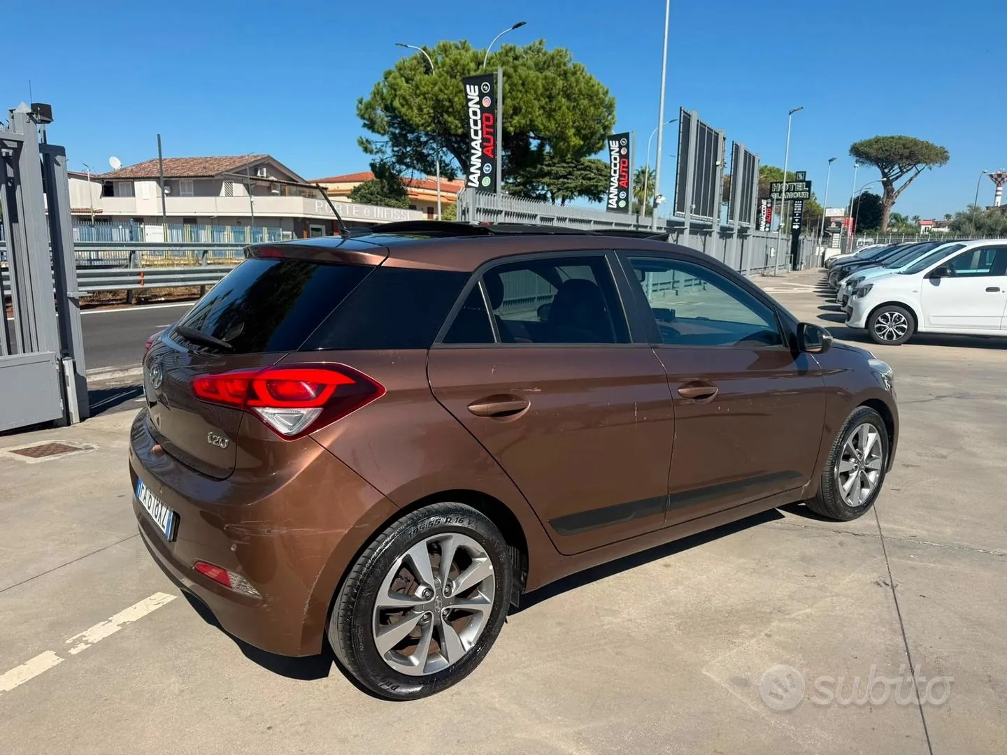 Hyundai I20 2015 photo 3