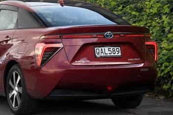 Toyota Mirai 2017 photo 4