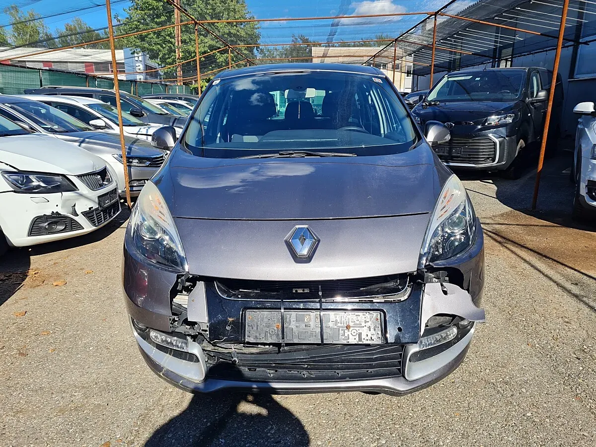 Renault Scenic 2012 photo 2