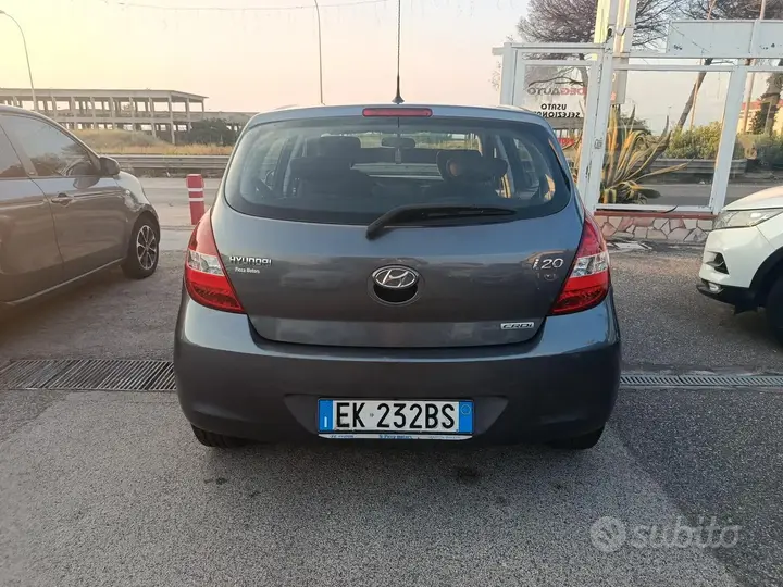 Hyundai I20 2012 photo 4