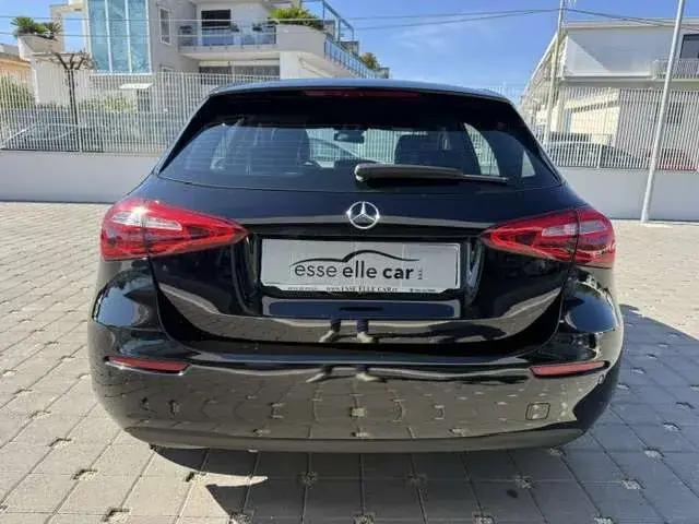 Mercedes-Benz A 200 2019 photo 5