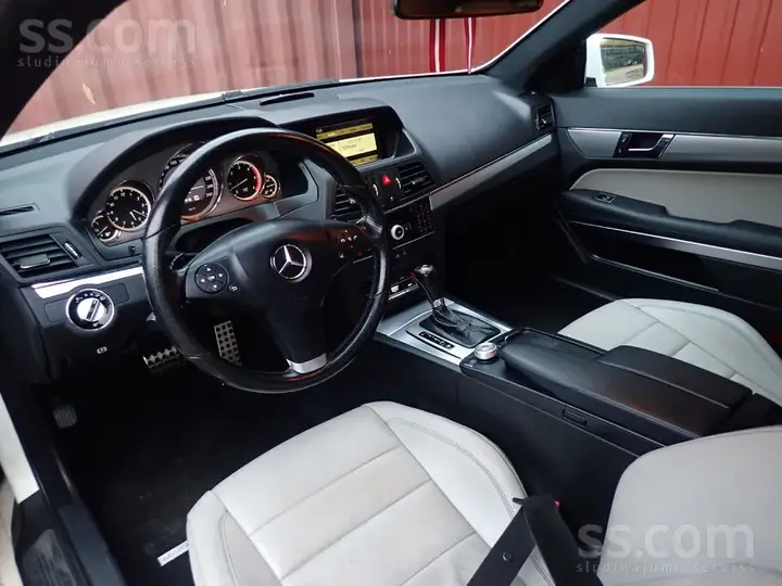 Mercedes-Benz E350 2011 photo 5