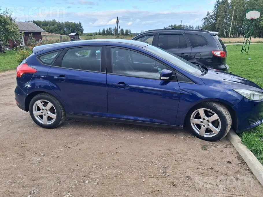 Ford Focus 2015 photo 2