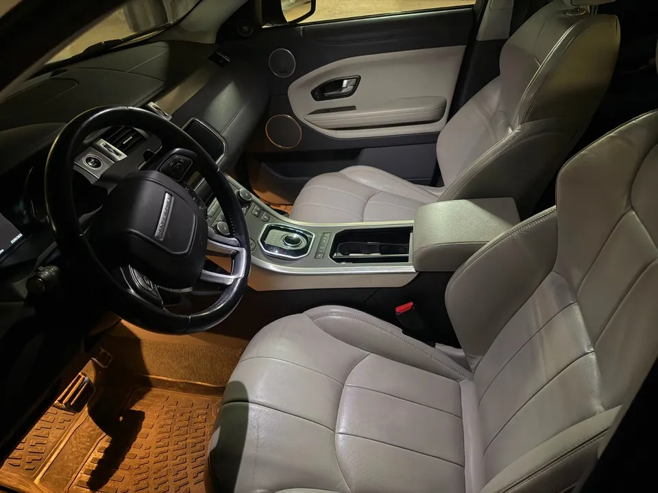 Land Rover Range Rover Evoque 2017 photo 2